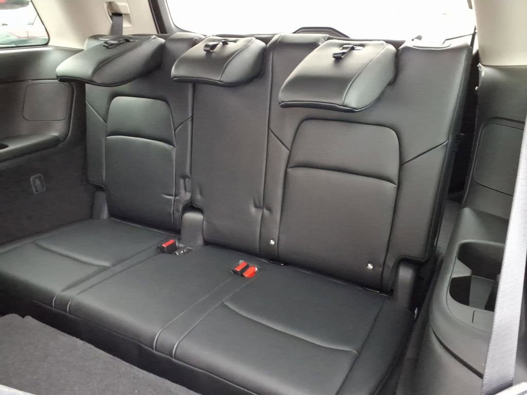 New 2026 Nissan Pathfinder SL image 30