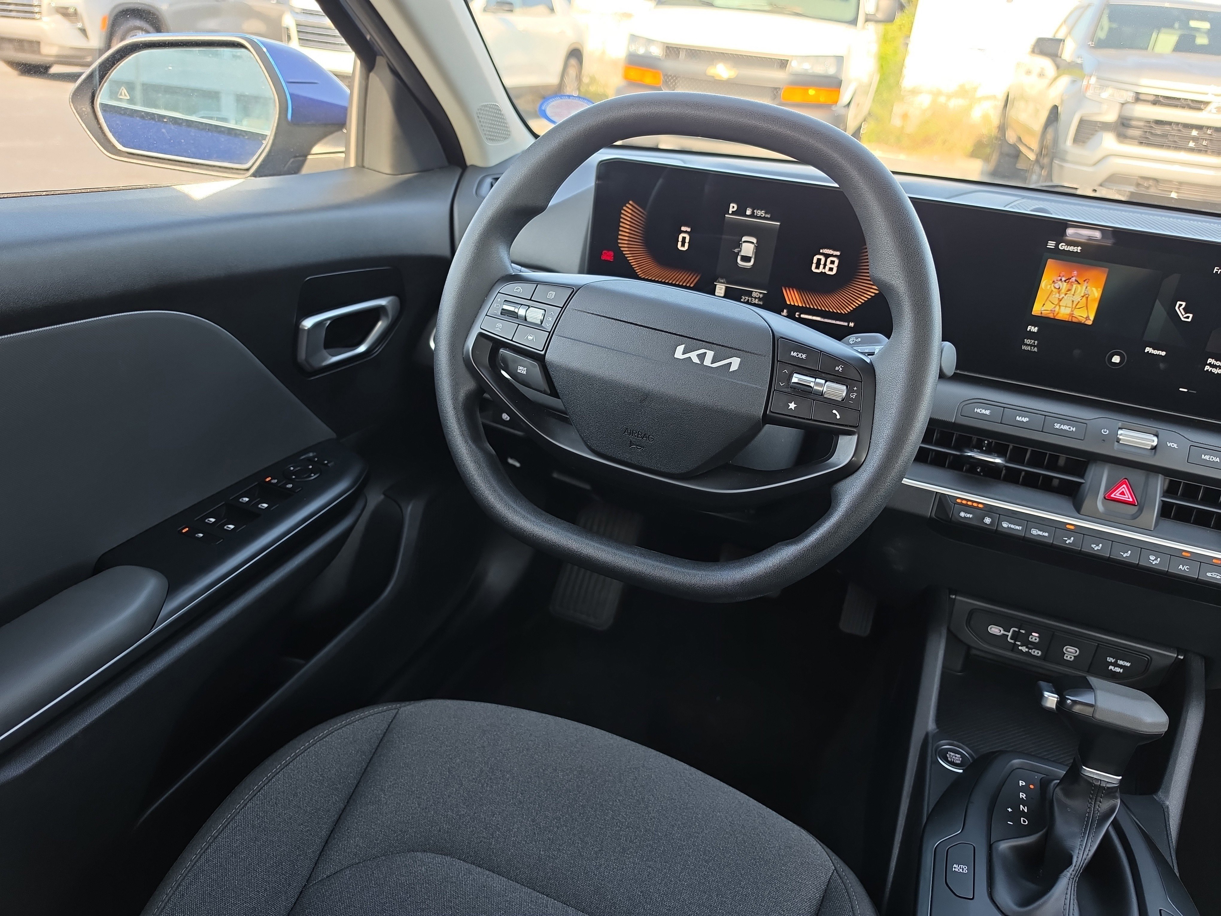 Used 2025 Kia K4 FWD image 8