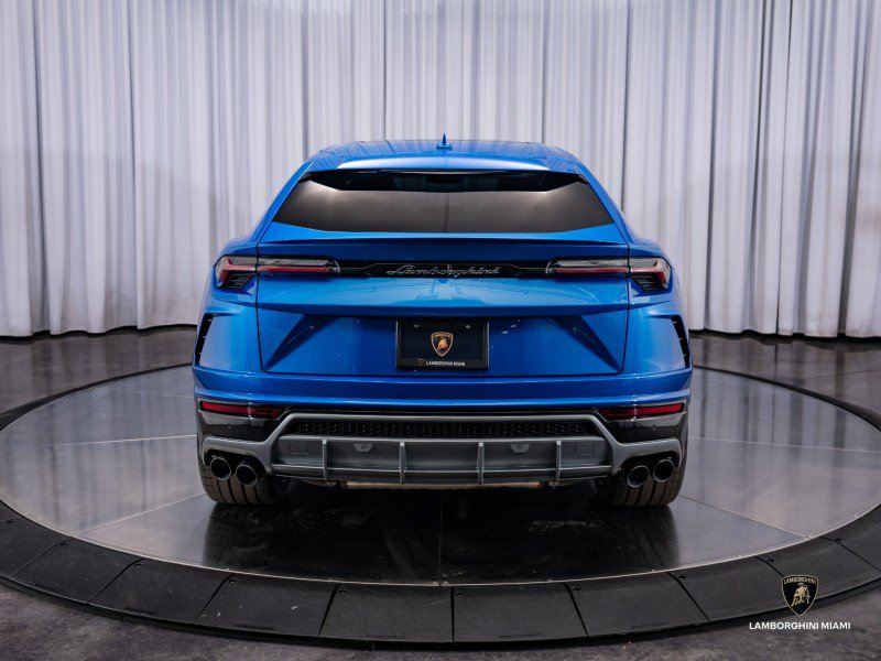 Used 2020 Lamborghini Urus image 11