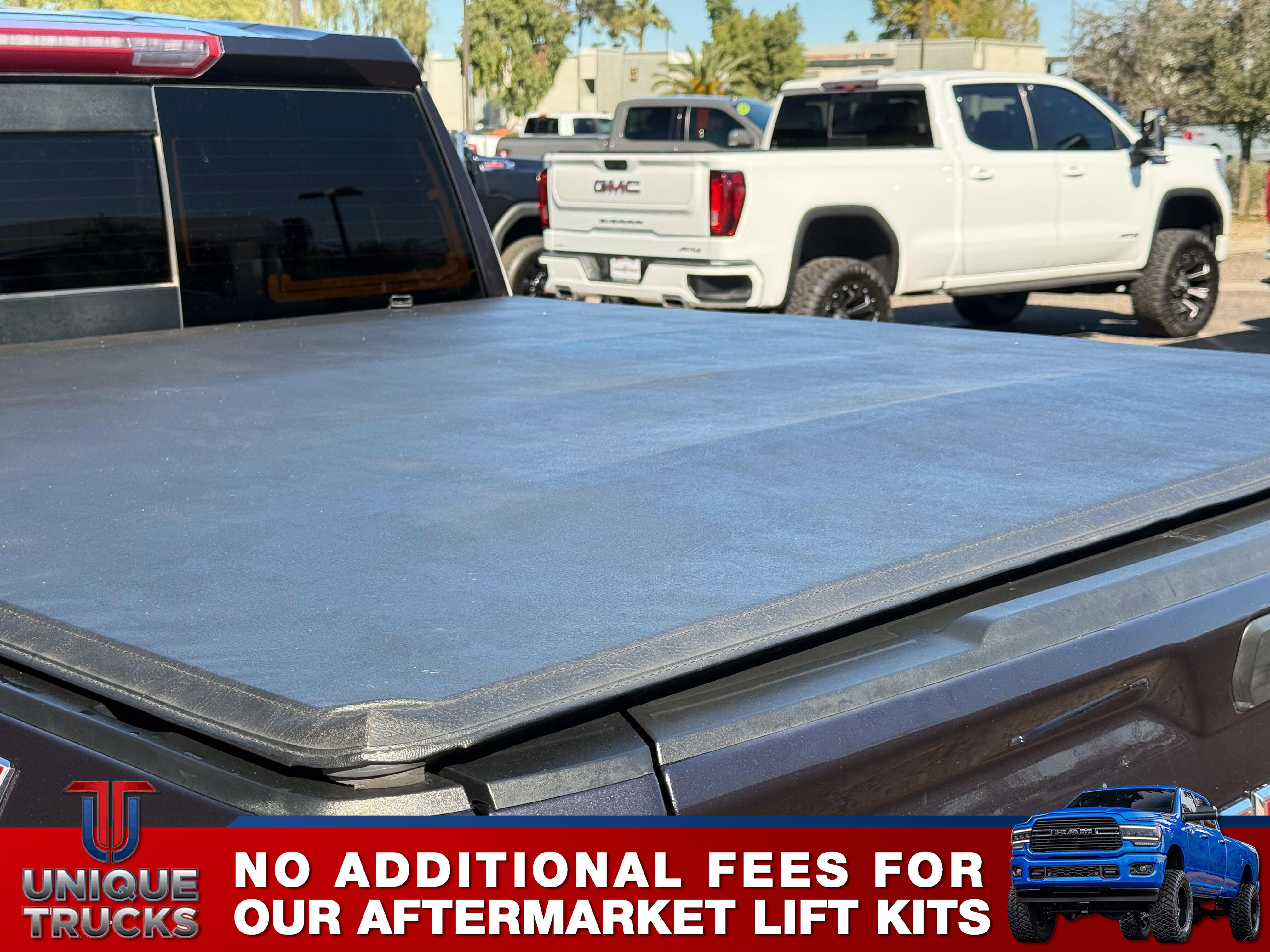 Used 2024 GMC Sierra 1500 SLT image 7