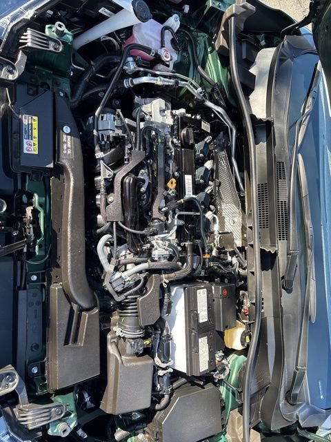 Used 2025 Toyota Corolla Cross XLE image 38