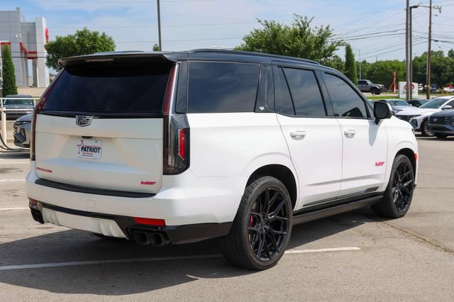 Used 2023 Cadillac Escalade V w/ LPO, ONYX Package AWD/4WD image 3