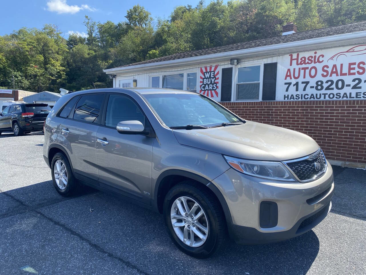 Used 2015 Kia Sorento LX image 3