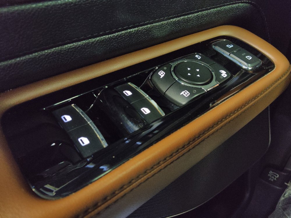 Used 2020 Lincoln Aviator Reserve w/ Equipment Group 201A RWD image 27