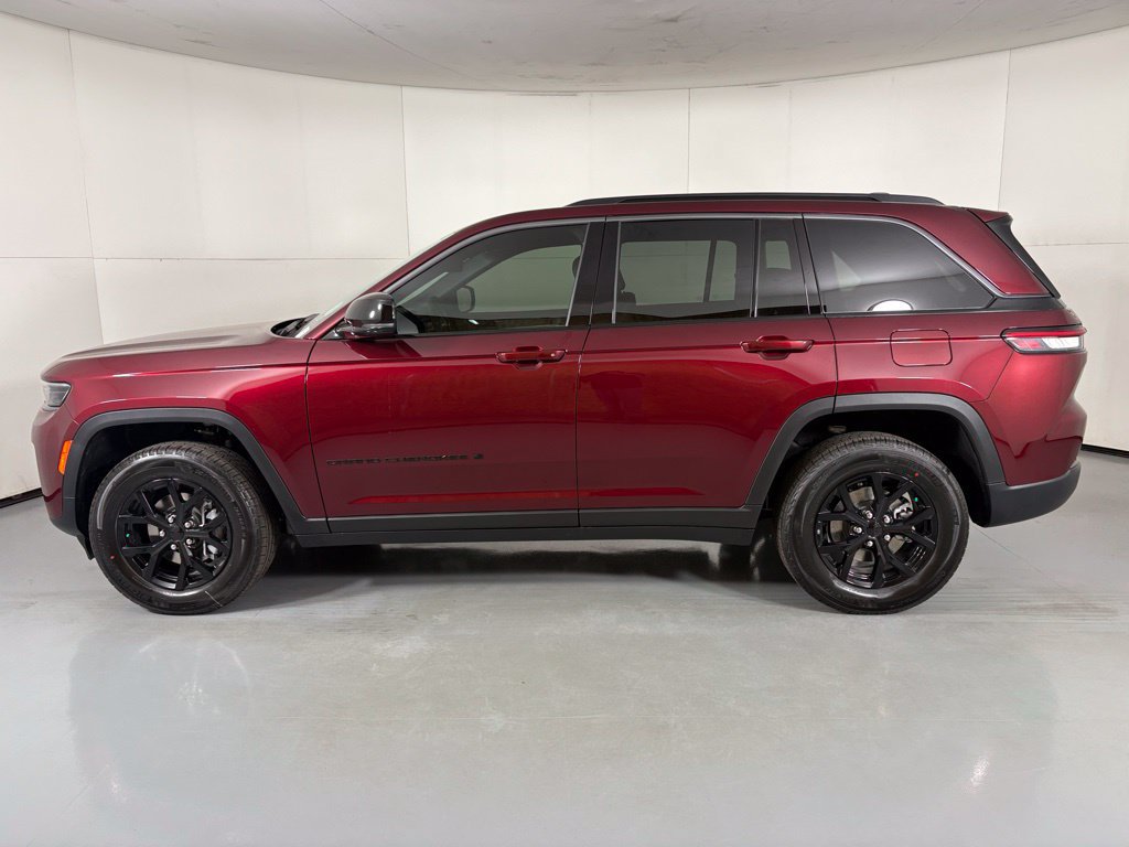 New 2026 Jeep Grand Cherokee Altitude AWD/4WD image 5