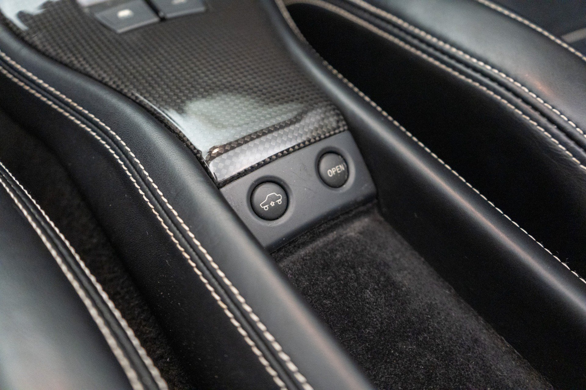 Used 2015 Ferrari 458 Spider RWD image 30