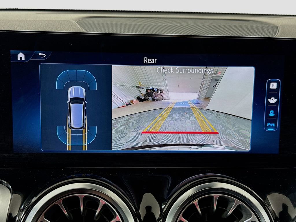 Used 2024 Mercedes-Benz GLB 250 w/ Exclusive Package image 14