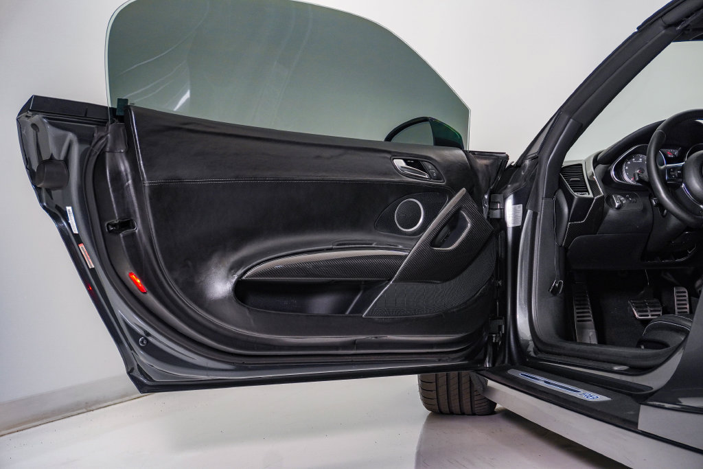 Used 2012 Audi R8 V8 AWD/4WD image 30