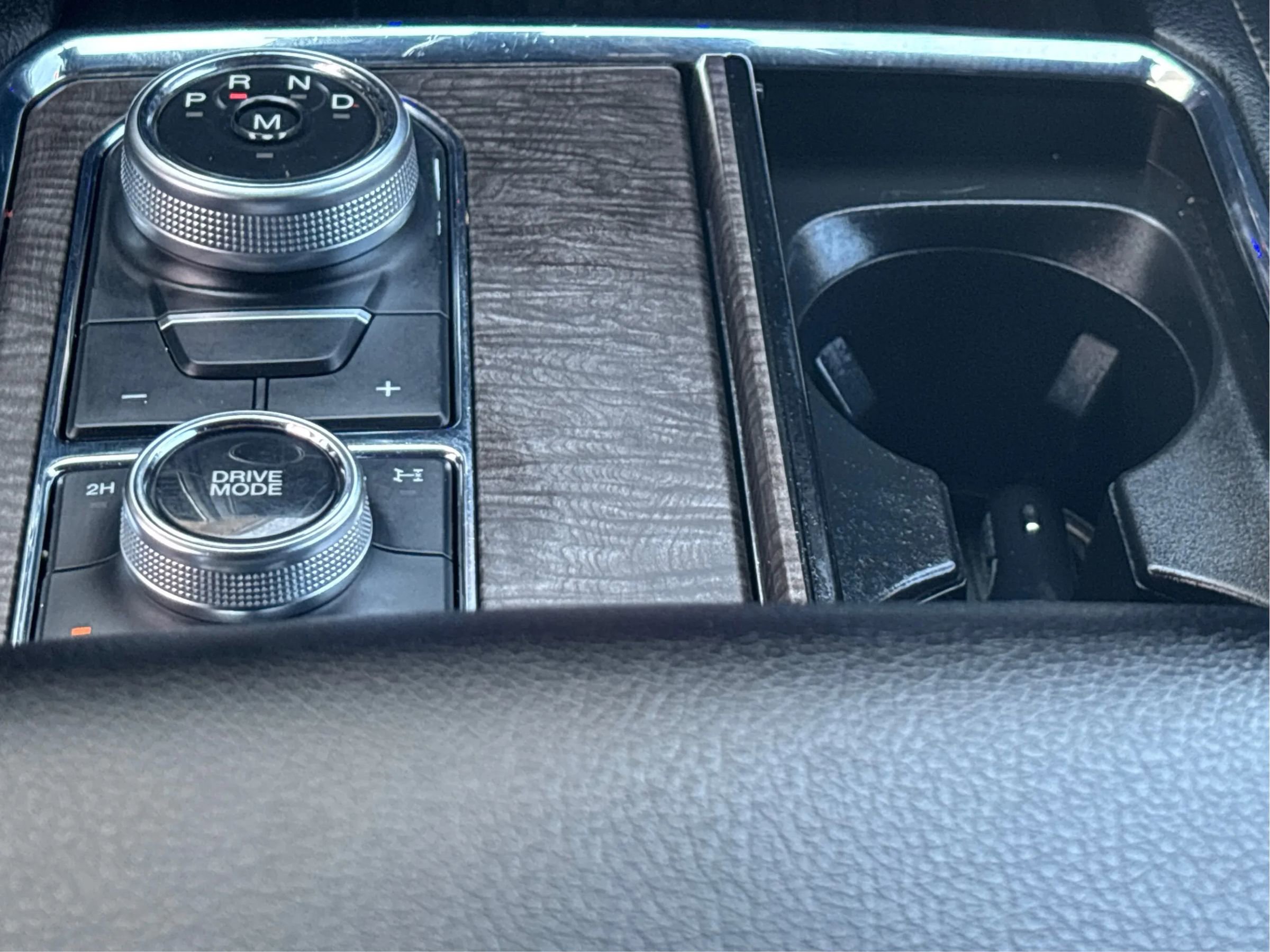 Used 2020 Ford Expedition Limited w/ Equipment Group 301A image 22