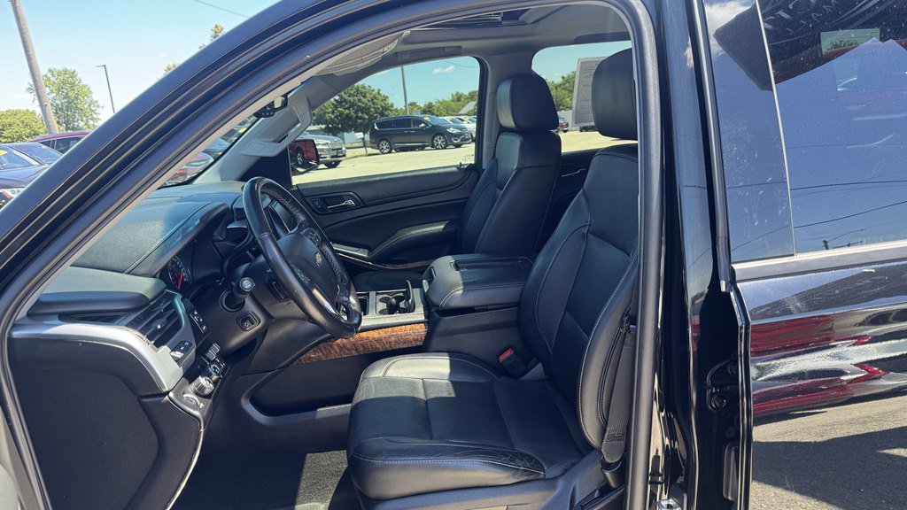Used 2018 Chevrolet Tahoe Premier w/ RST 6.2L Performance Edition AWD/4WD image 16