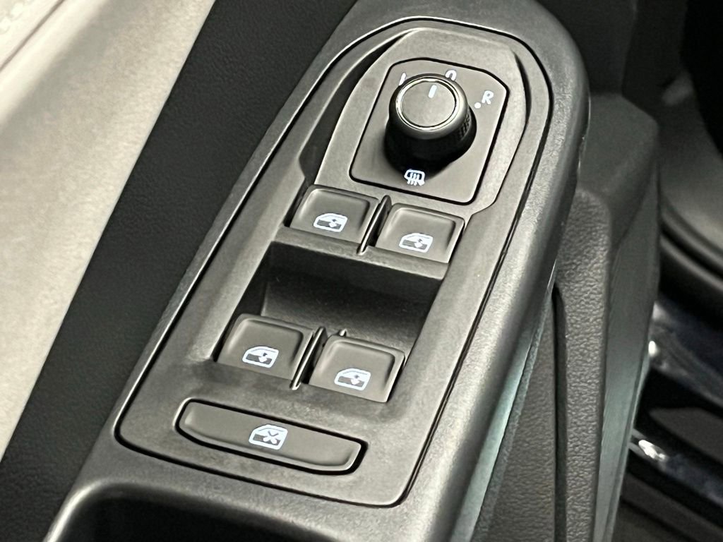 New 2026 Volkswagen Taos SE AWD/4WD image 18