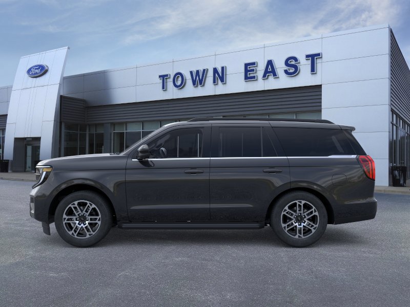 New 2026 Ford Expedition Active image 3