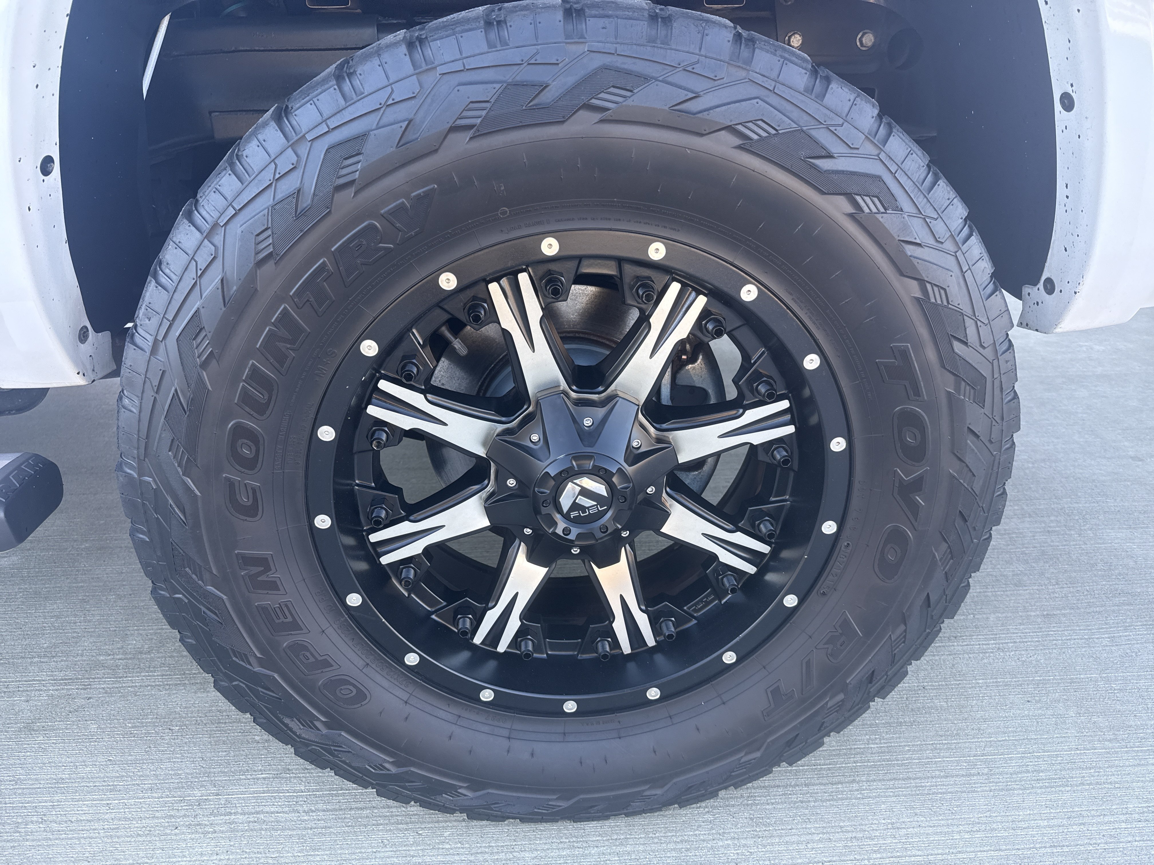 Used 2015 RAM 2500 Limited AWD/4WD image 20