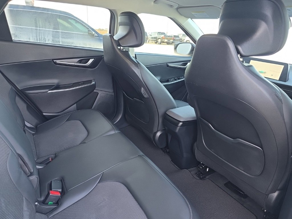 Used 2024 Kia EV6 Light image 17