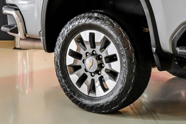 Used 2024 Chevrolet Silverado 2500 LT AWD/4WD image 57