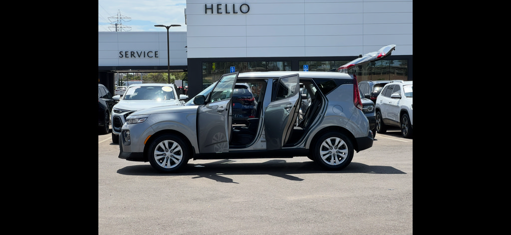 Used 2022 Kia Soul LX FWD image 27