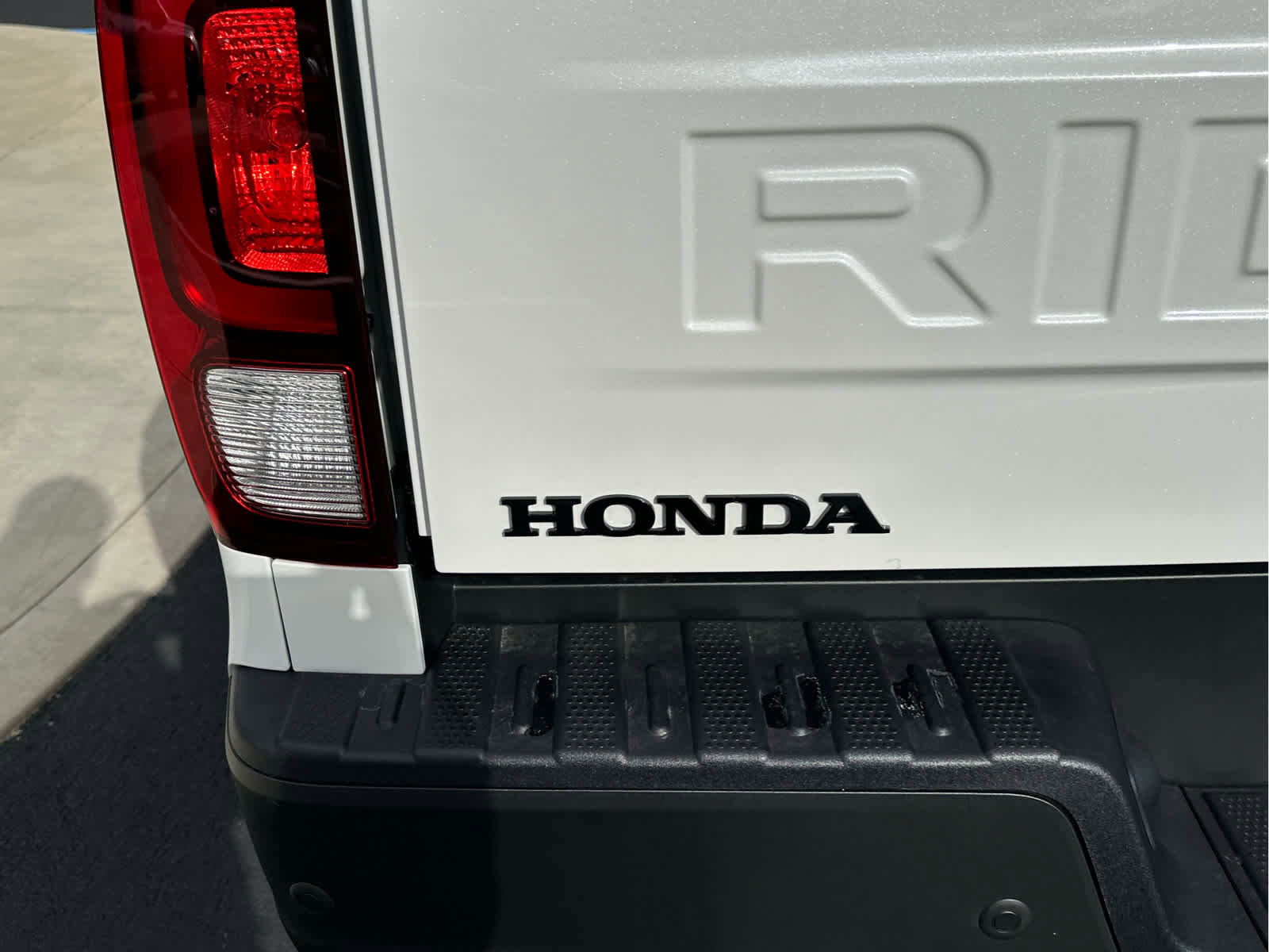 New 2026 Honda Ridgeline Black Edition image 12
