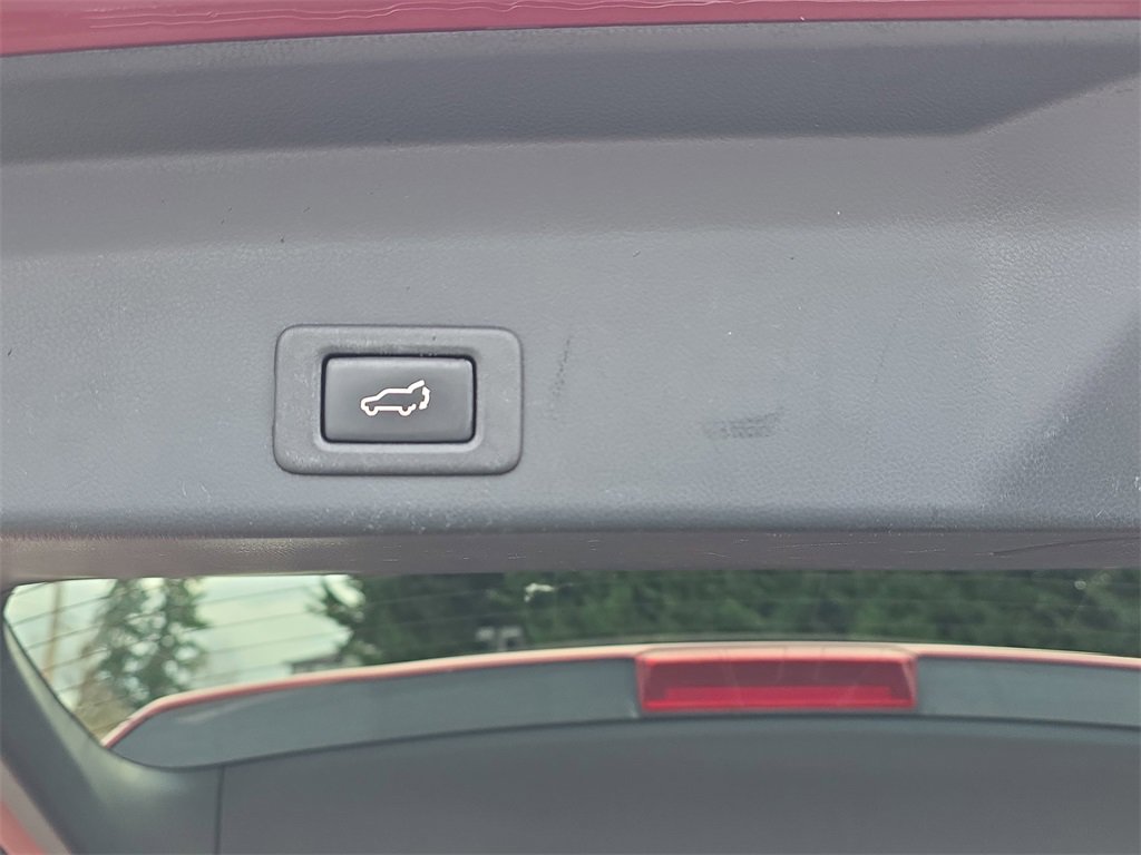 Used 2019 Subaru Ascent Limited w/ Popular Package #3 image 16