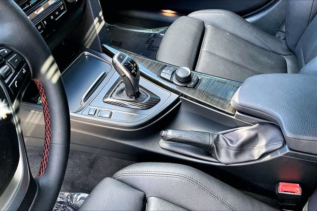 Used 2018 BMW 330i Sedan RWD image 16
