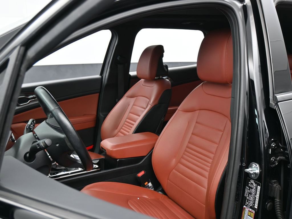 Used 2024 Kia Sportage SX image 10