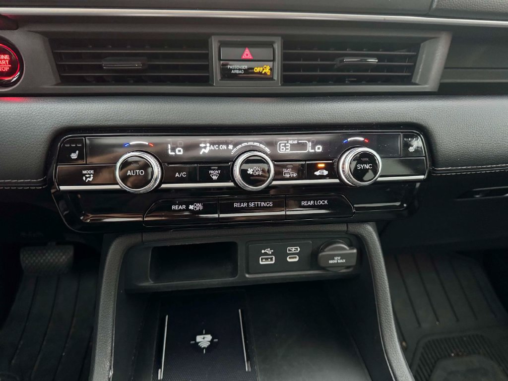 Used 2023 Honda Pilot Touring image 32