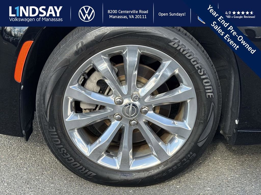 Used 2015 Chrysler 300 Limited w/ 300 Premium Group image 8