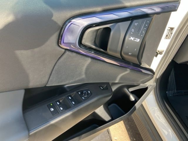 Used 2025 BMW X3 xDrive30i image 9