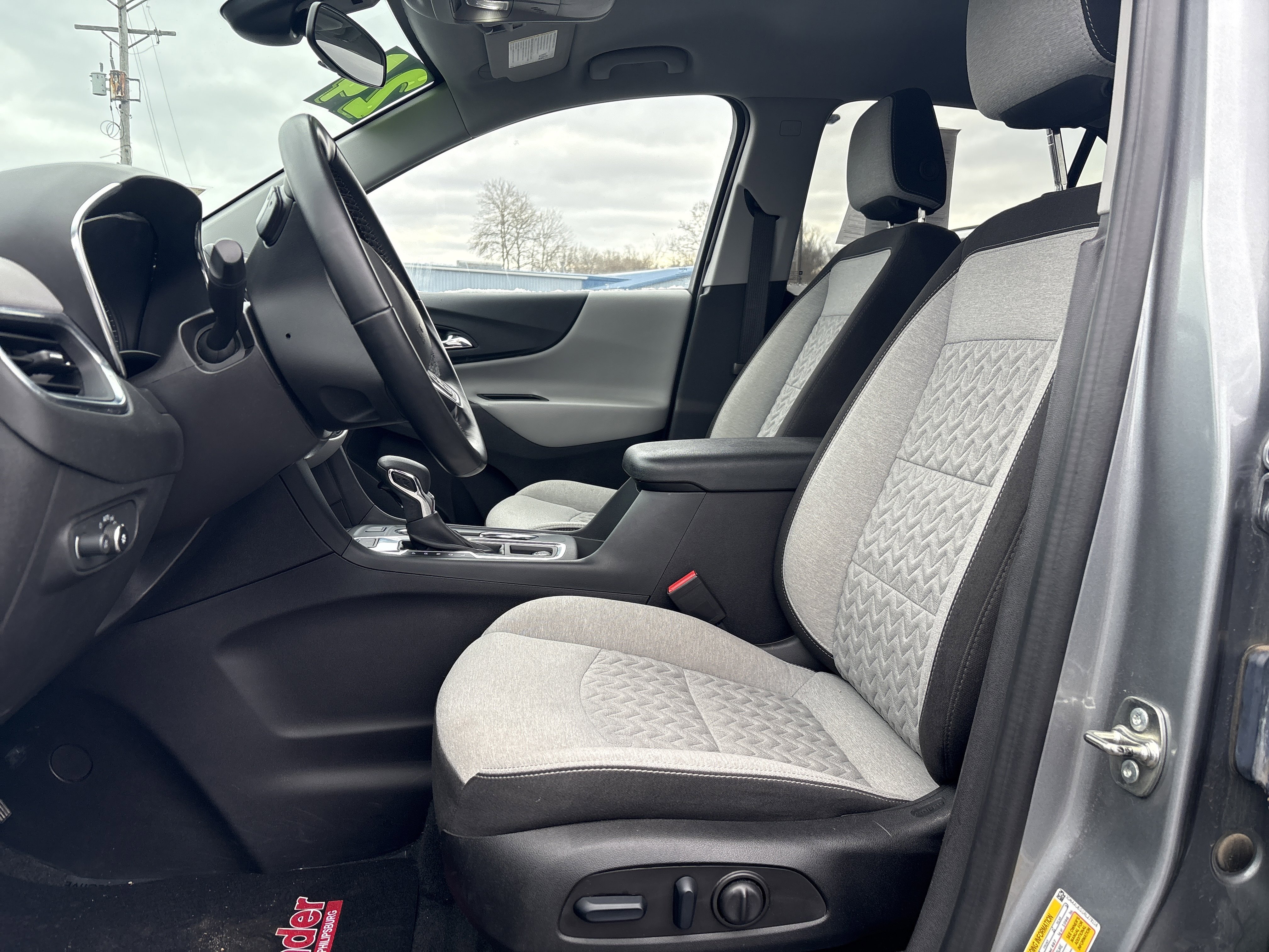 Used 2024 Chevrolet Equinox LT image 12