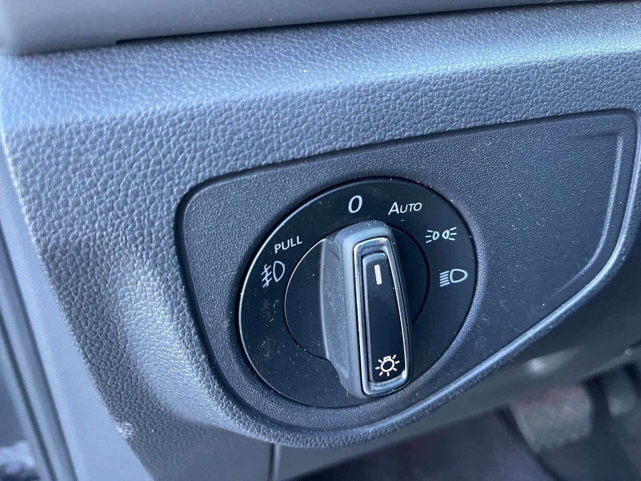 Used 2018 Volkswagen Atlas SEL image 39