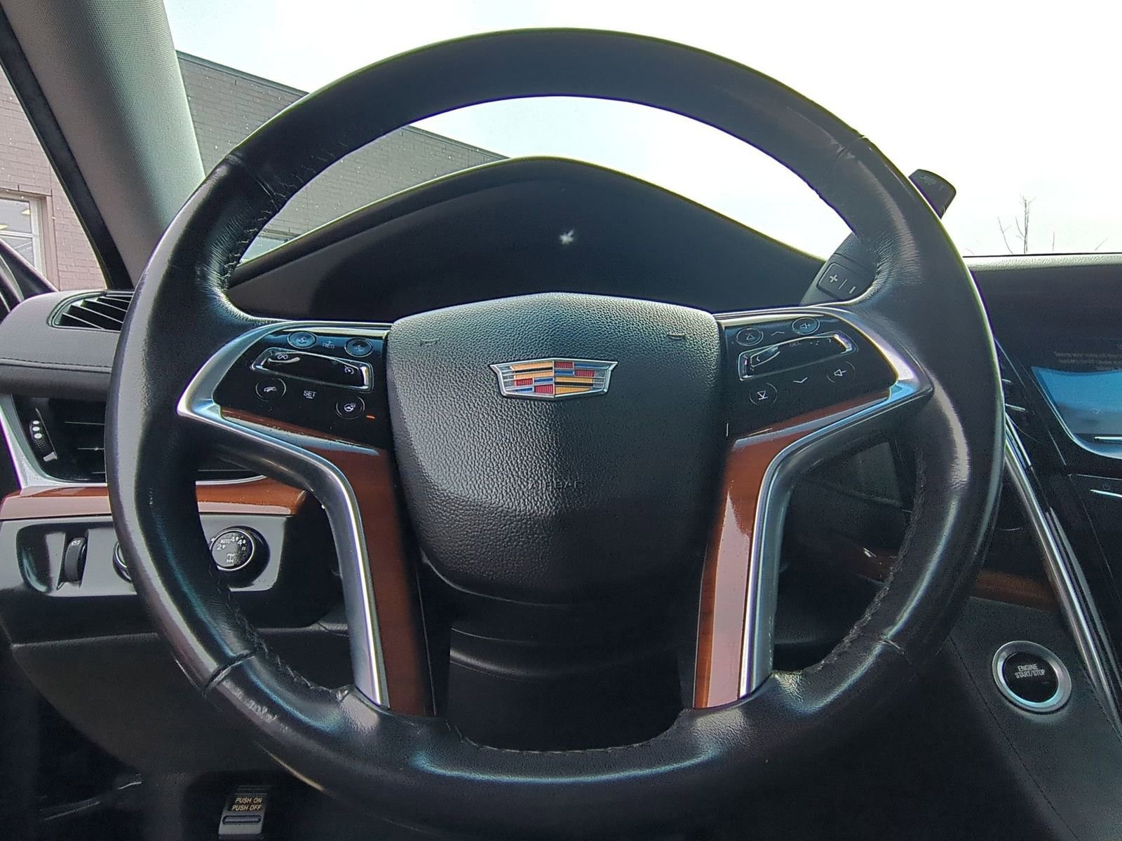 Used 2019 Cadillac Escalade ESV Luxury image 57