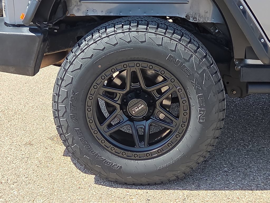 Used 2016 Jeep Wrangler Unlimited Sport w/ Quick Order Package 24S AWD/4WD image 13