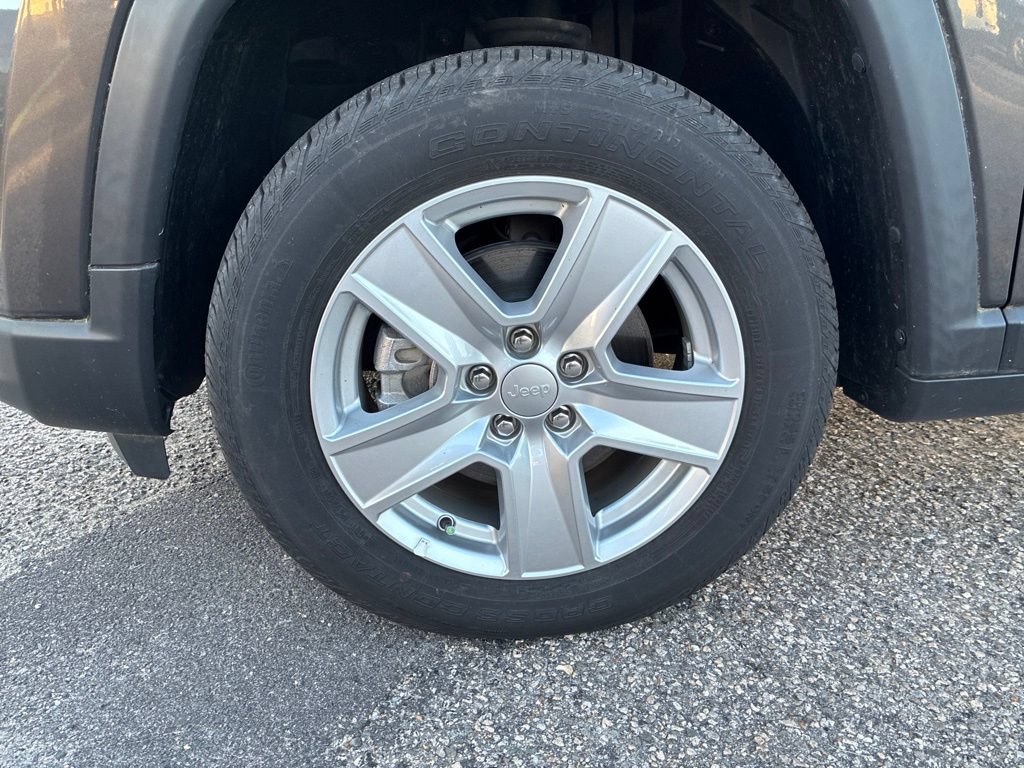 Used 2022 Jeep Compass Latitude AWD/4WD image 10