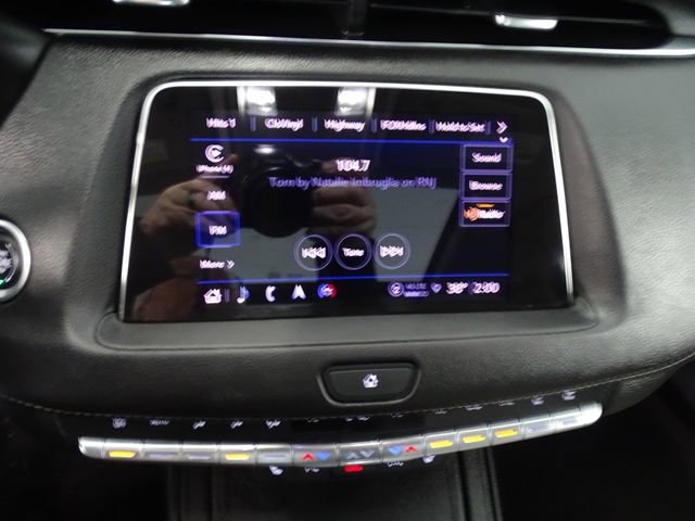 Certified 2023 Cadillac XT4 Luxury w/ Cold Weather Package image 14