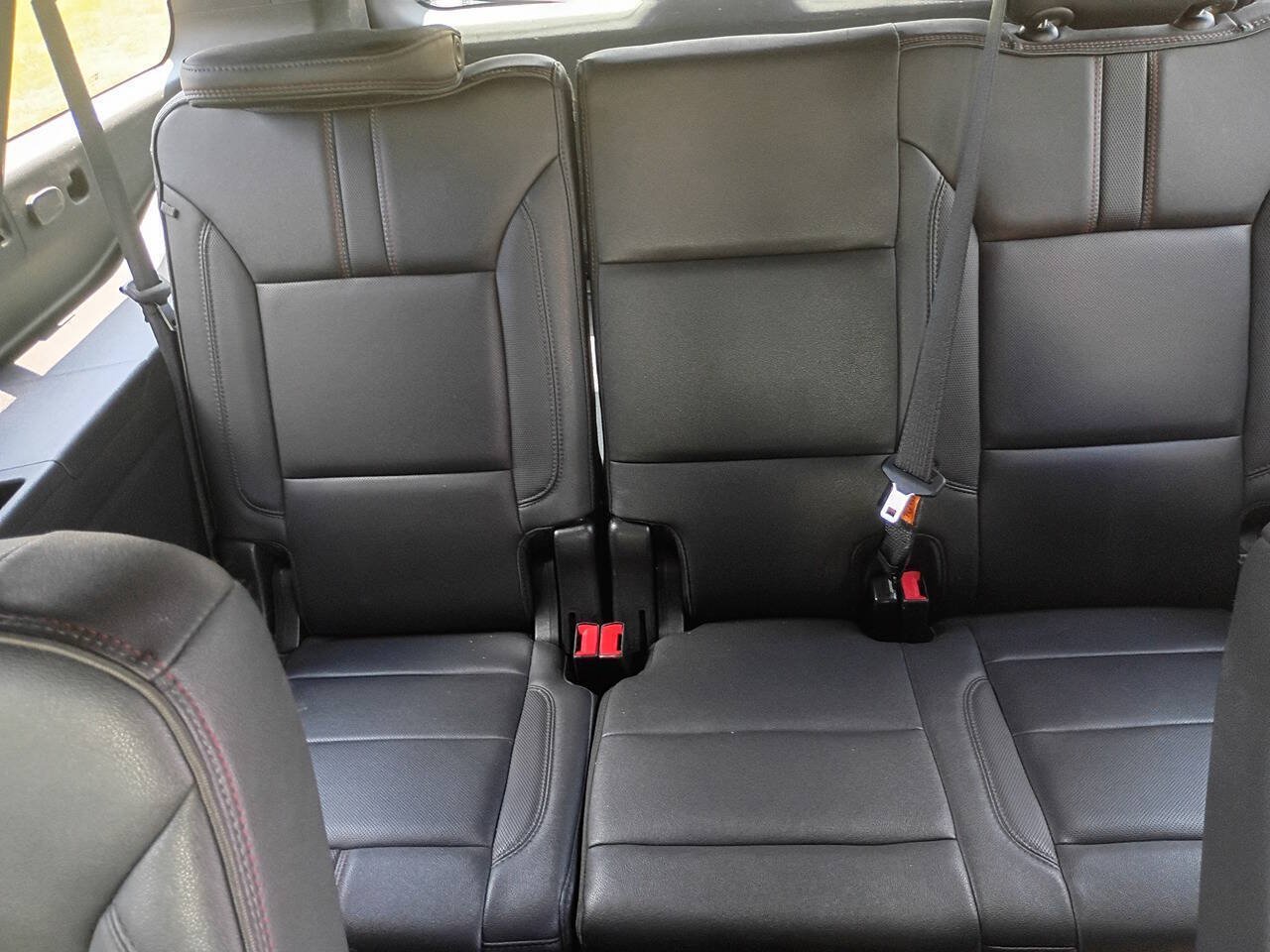 Used 2022 Chevrolet Suburban RST w/ Luxury Package RWD image 24