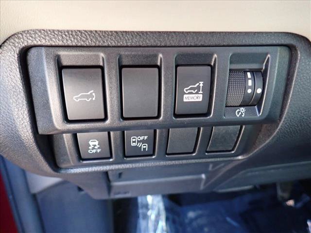 Used 2019 Subaru Ascent Limited AWD/4WD image 17