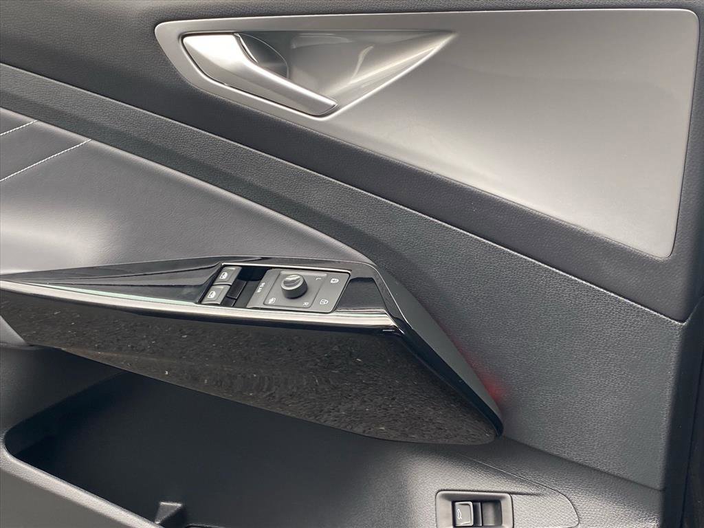 Certified 2023 Volkswagen ID.4 S image 16