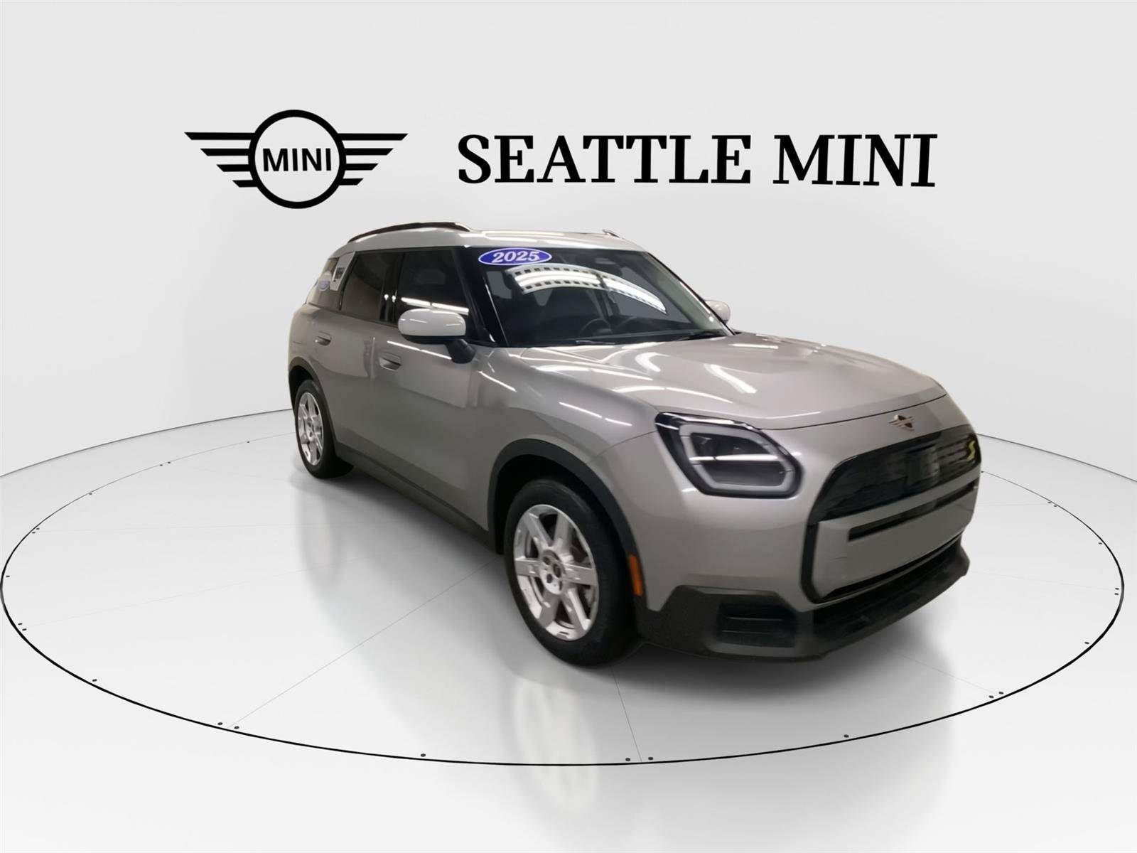 Used 2025 MINI Cooper Countryman SE AWD/4WD image 2