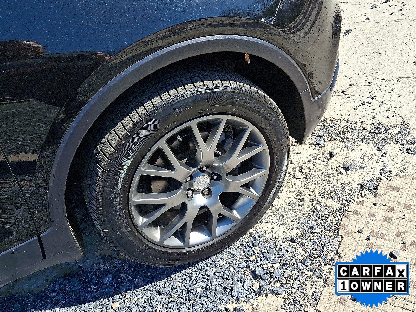 Used 2019 Buick Encore Sport Touring AWD/4WD image 10