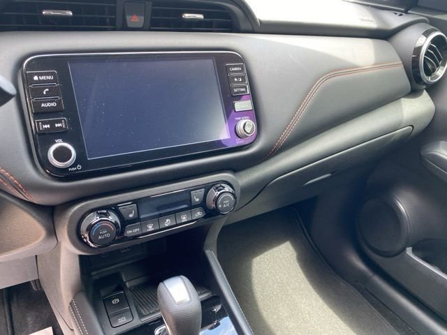 Certified 2023 Nissan Kicks SR w/ SR Premium Package FWD image 15