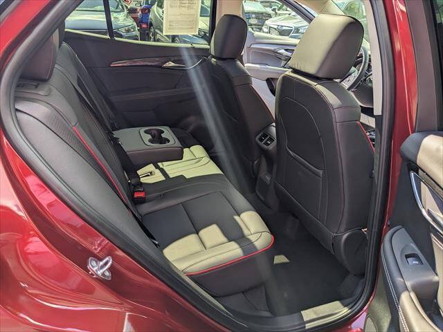 Used 2023 Buick Envision Essence w/ Sport Touring Package AWD/4WD image 17