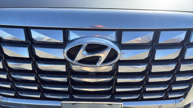 Used 2023 Hyundai Palisade Calligraphy w/ Cargo Package AWD/4WD image 12