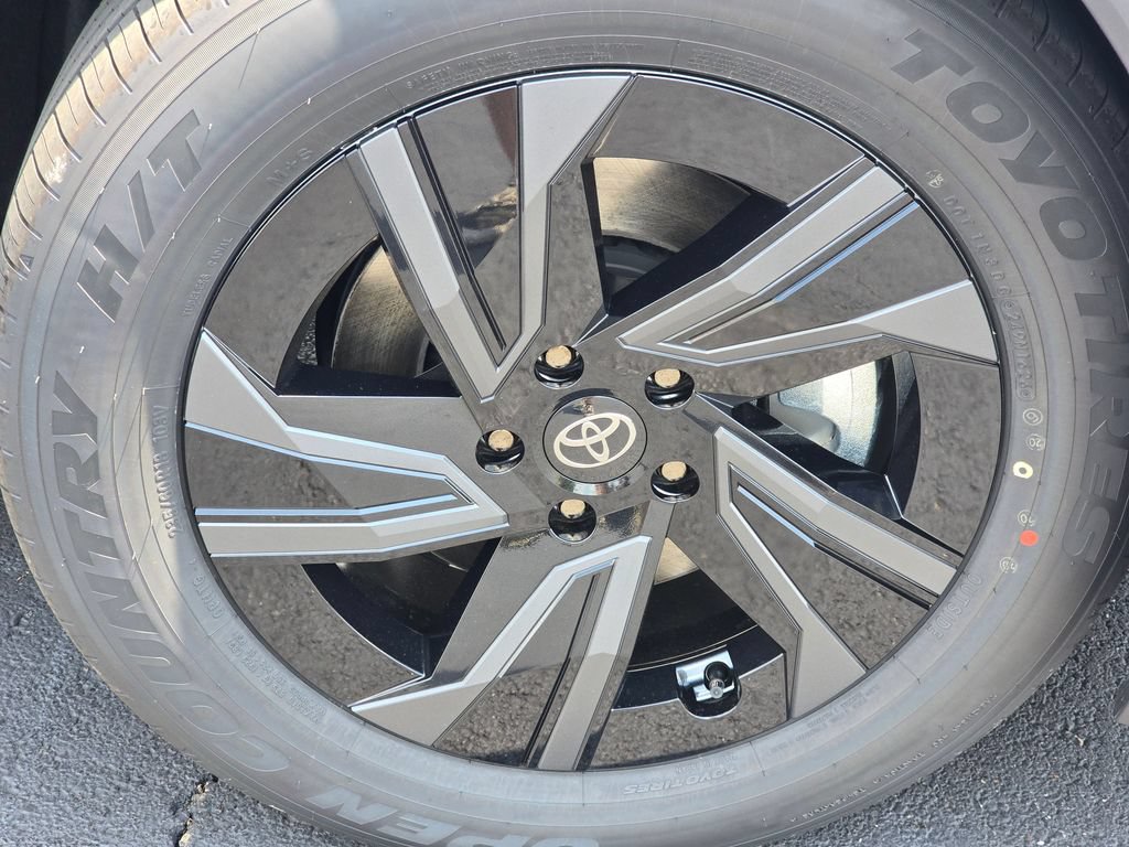 New 2026 Toyota C-HR w/ Cold Weather Package AWD/4WD image 10