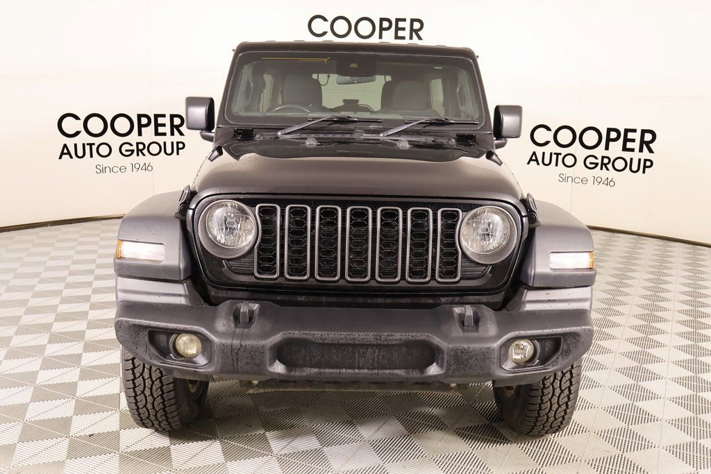 Used 2024 Jeep Wrangler Unlimited Sport w/ Convenience Group image 9