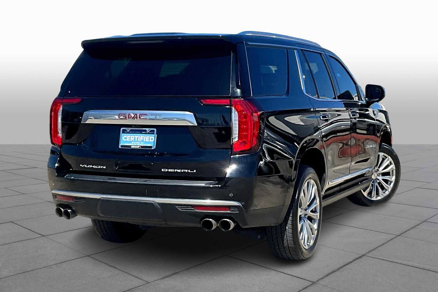 Used 2021 GMC Yukon Denali w/ Denali Premium Package image 13