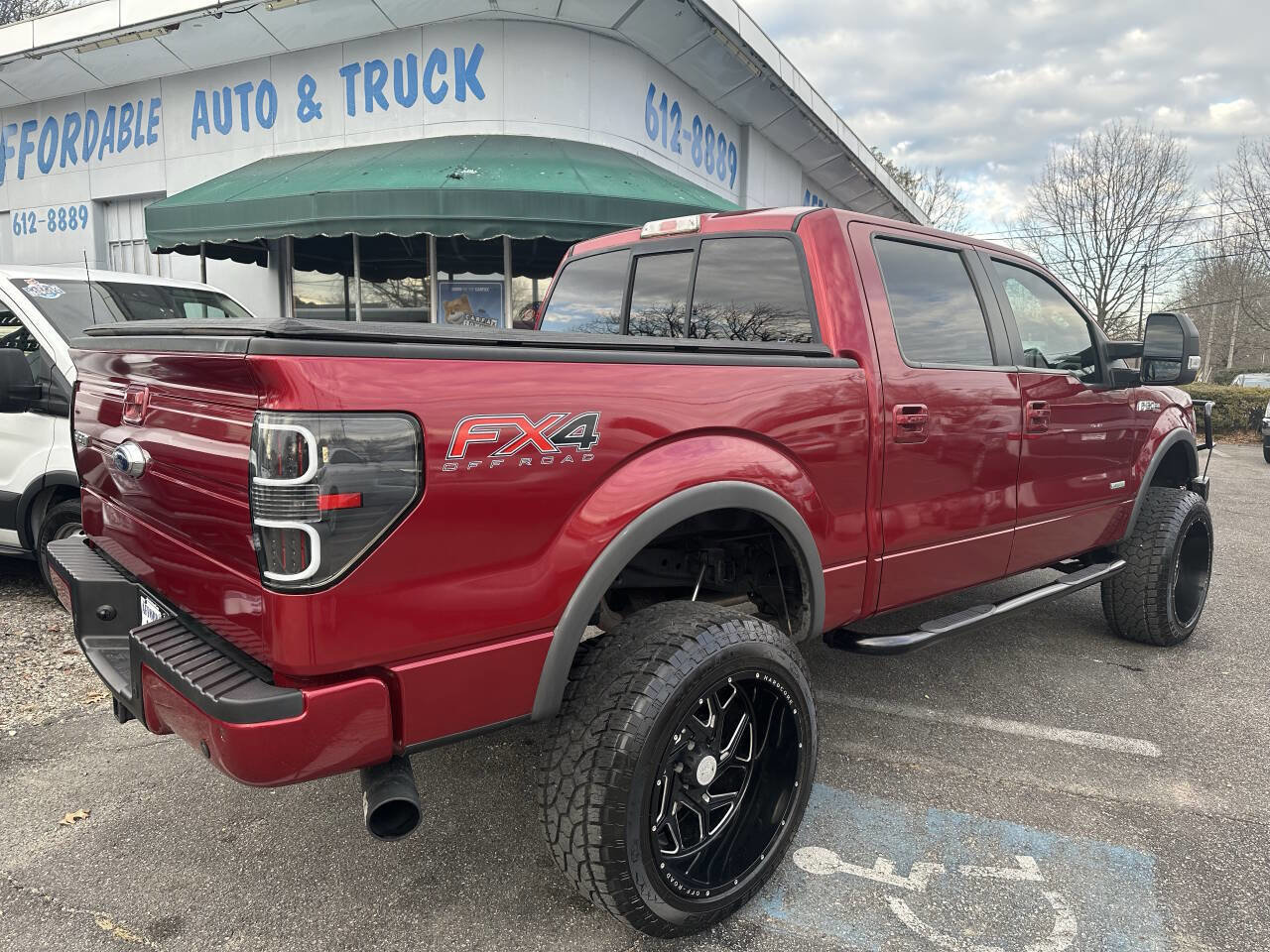 Used 2014 Ford F150 FX4 w/ Equipment Group 402A Luxury AWD/4WD image 8