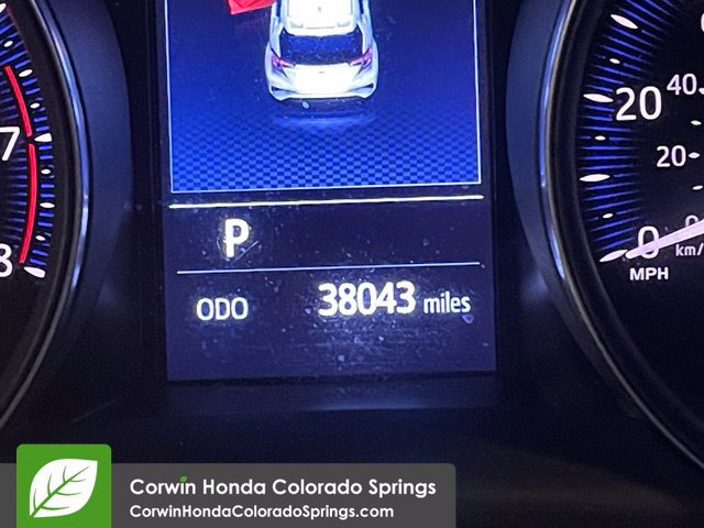 Used 2019 Toyota C-HR XLE FWD image 21