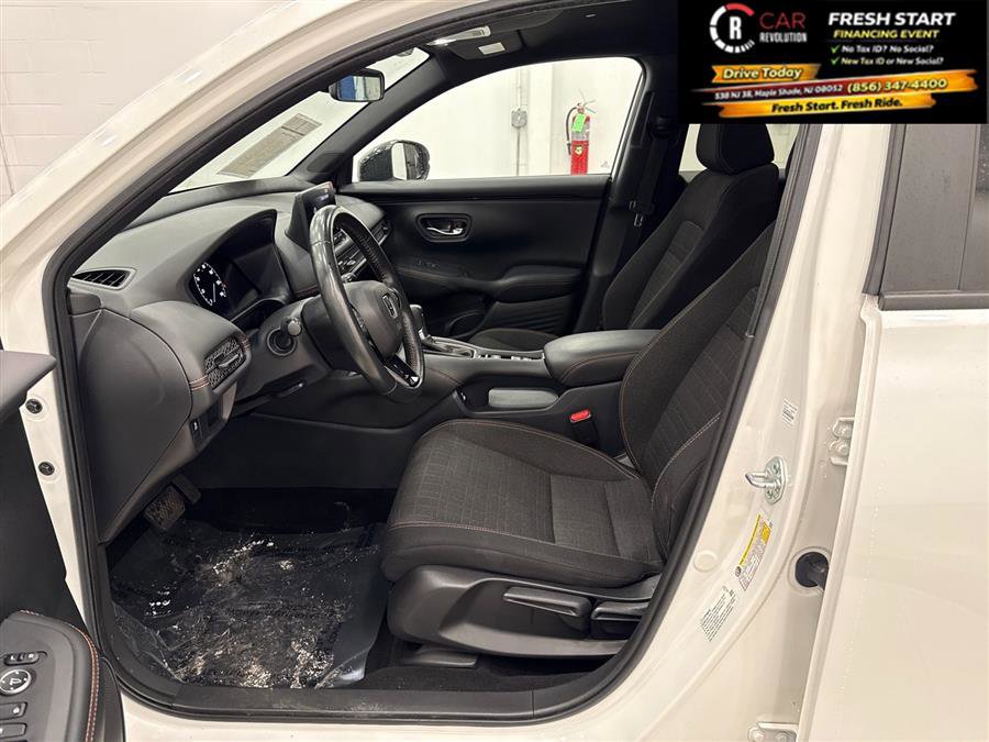 Used 2023 Honda HR-V Sport image 33