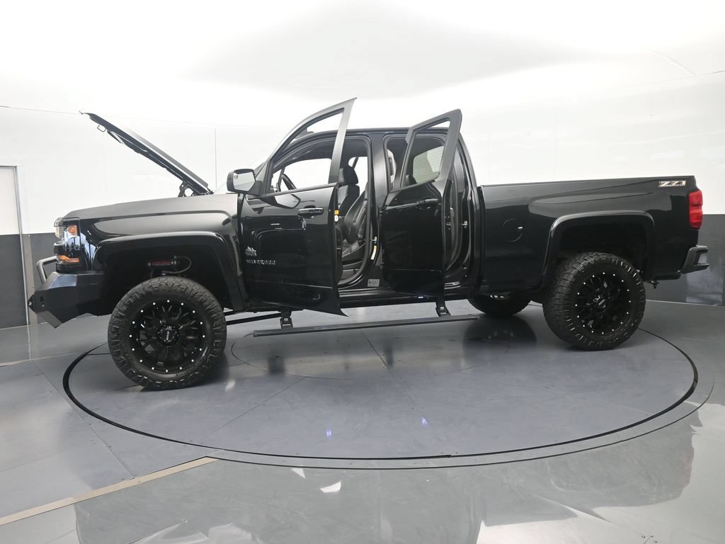 Used 2018 Chevrolet Silverado 1500 LT w/ All Star Edition AWD/4WD image 70