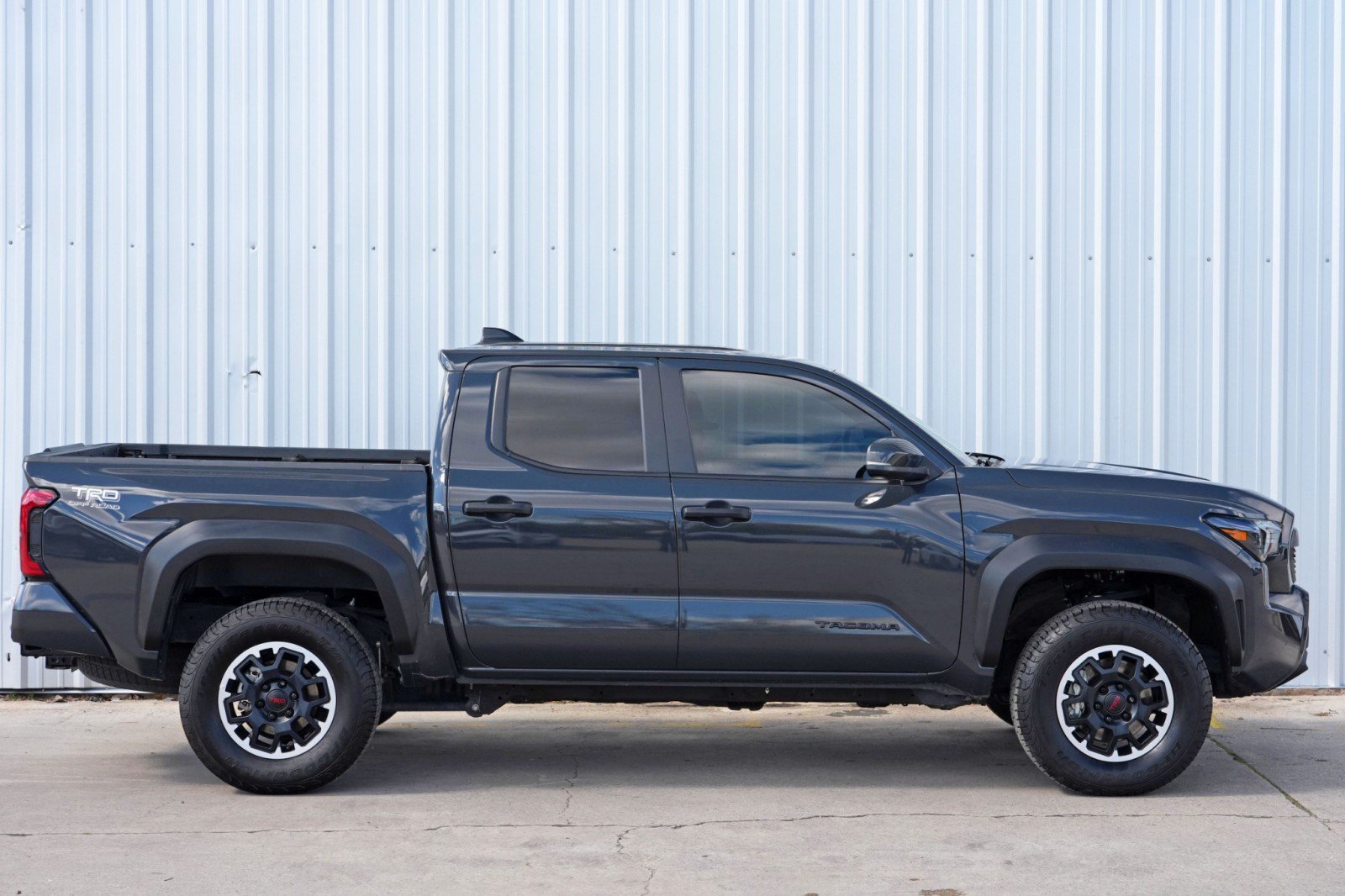 Used 2024 Toyota Tacoma TRD Off-Road w/ TRD Off Road Upgrade Package AWD/4WD image 55