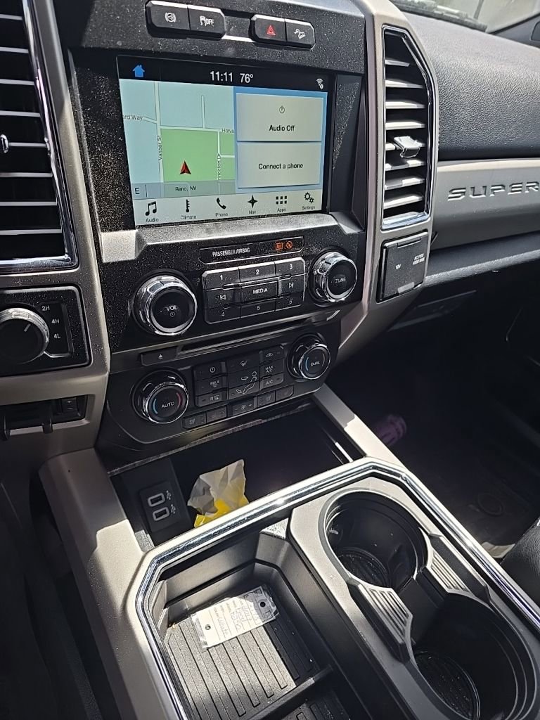 Used 2017 Ford F250 Lariat w/ Lariat Ultimate Package image 4